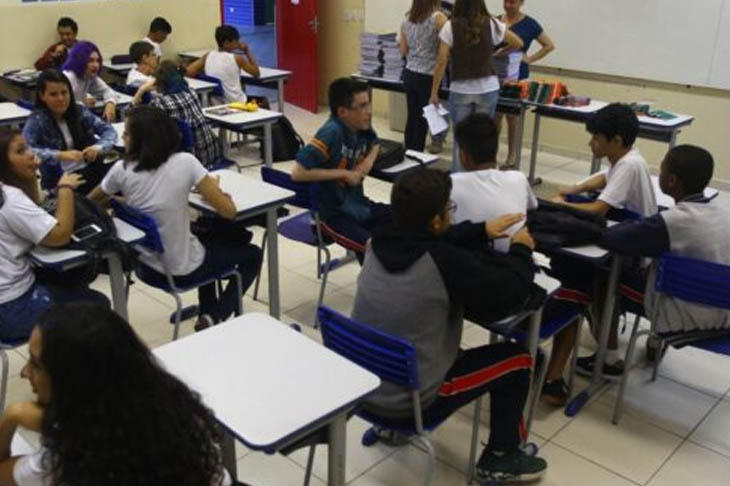 Lauro de Freitas abre concurso para a rede municipal de educação