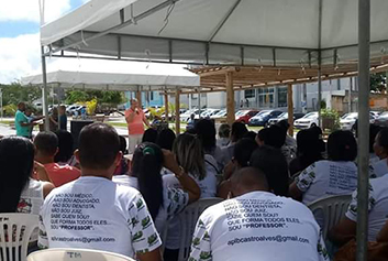 Paralisação Nacional da Educação reúne educadores na Praça Dionísio Cerqueira