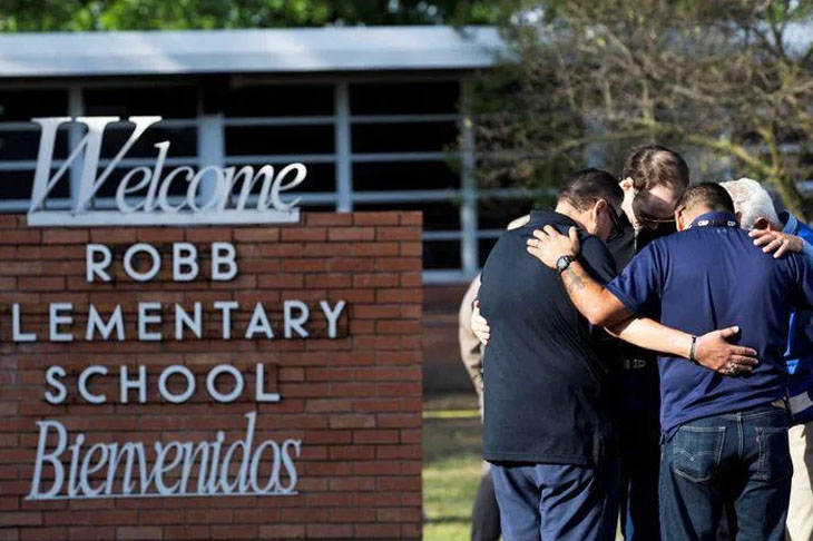 Vítimas de massacre em escola no Texas foram mortas em uma única sala de aula