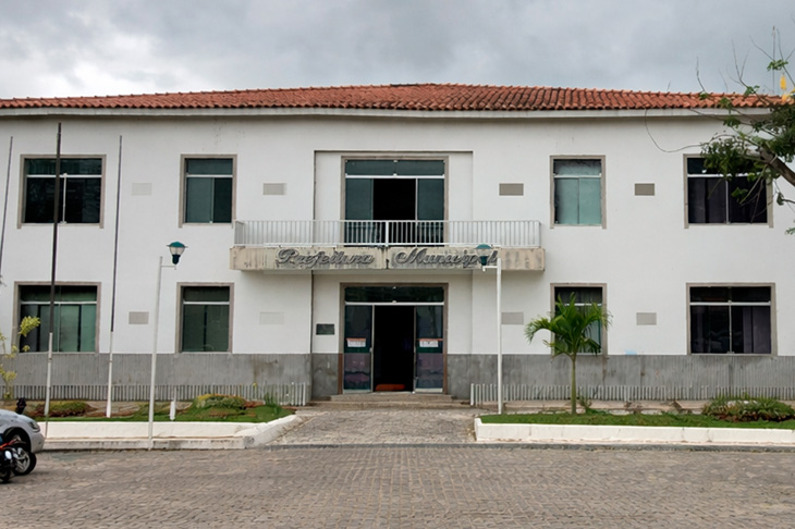 APLB cobra da Prefeitura de Castro Alves explicações ...