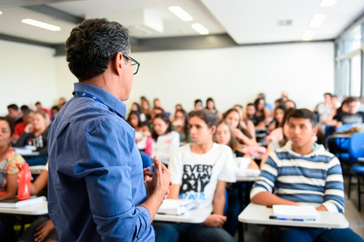 CNTE: Valorização do magistério e autonomia são caminhos contra o apagão docente