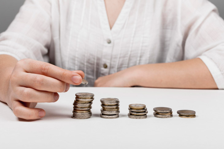 Câmara aprova PL 672/25 que garante piso salarial aos ...