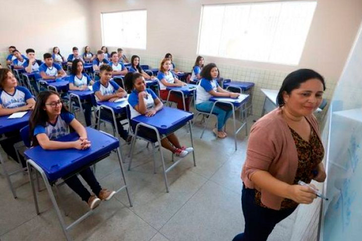 CNTE: Usar gratificação para atingir valor do Piso ...